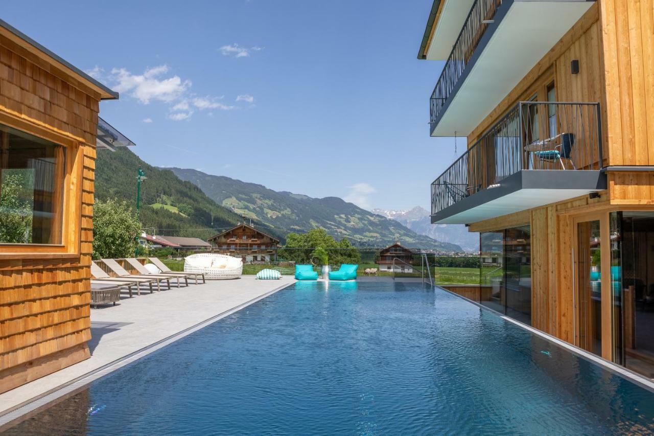 Appartement Zillertal Klee Mit Restaurant Kleementine Ried im Zillertal Bagian luar foto